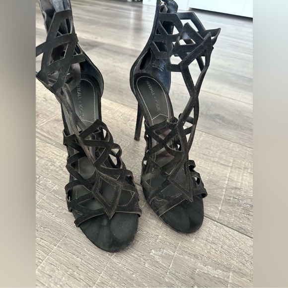 Kendall & Kylie Strappy Stiletto Heels - Picture 4 of 6